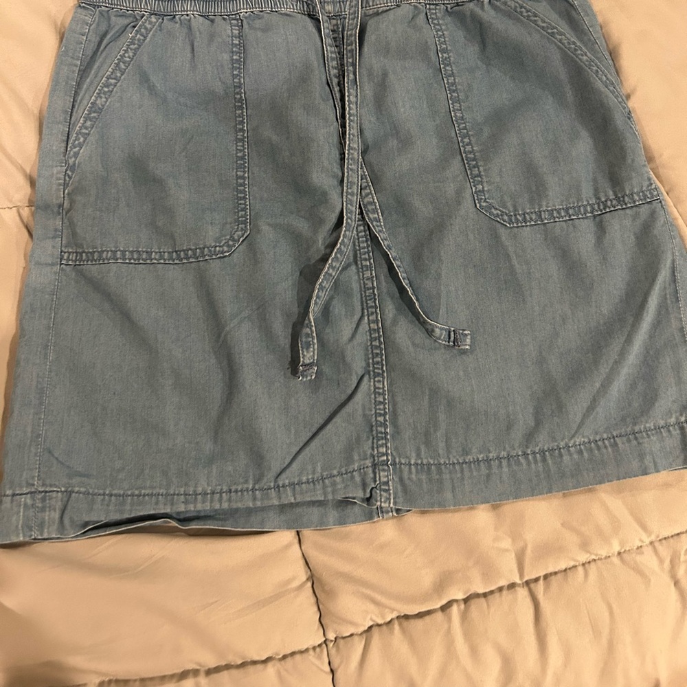 Tommy Hilfiger size 6 drawstring denim skirt
